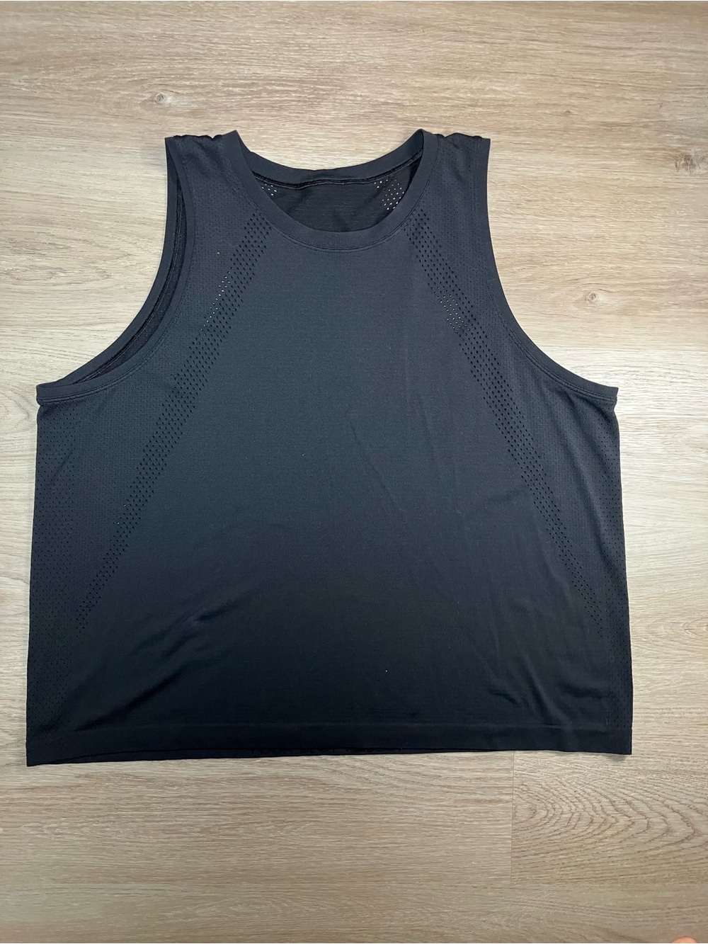 Lululemon Train To Be tank top size 16